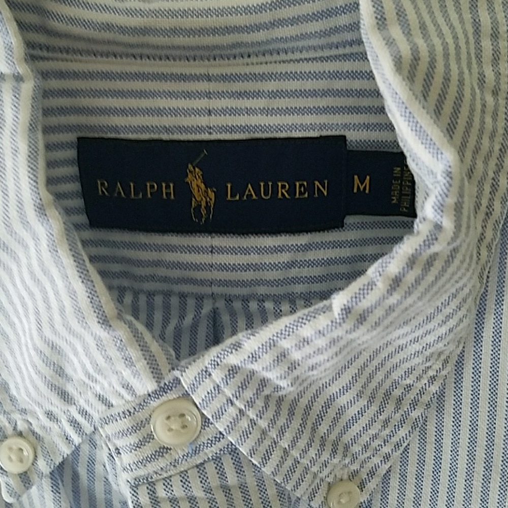 Mens size medium long sleeve New never worn.